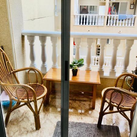 Apartamento Compartido - Solo El Dormitorio Es Privado トレビエハ エクステリア 写真